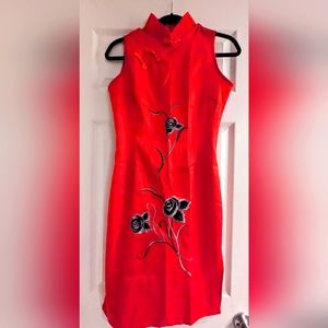 Chinese Cheongsam Qipao dresss in red